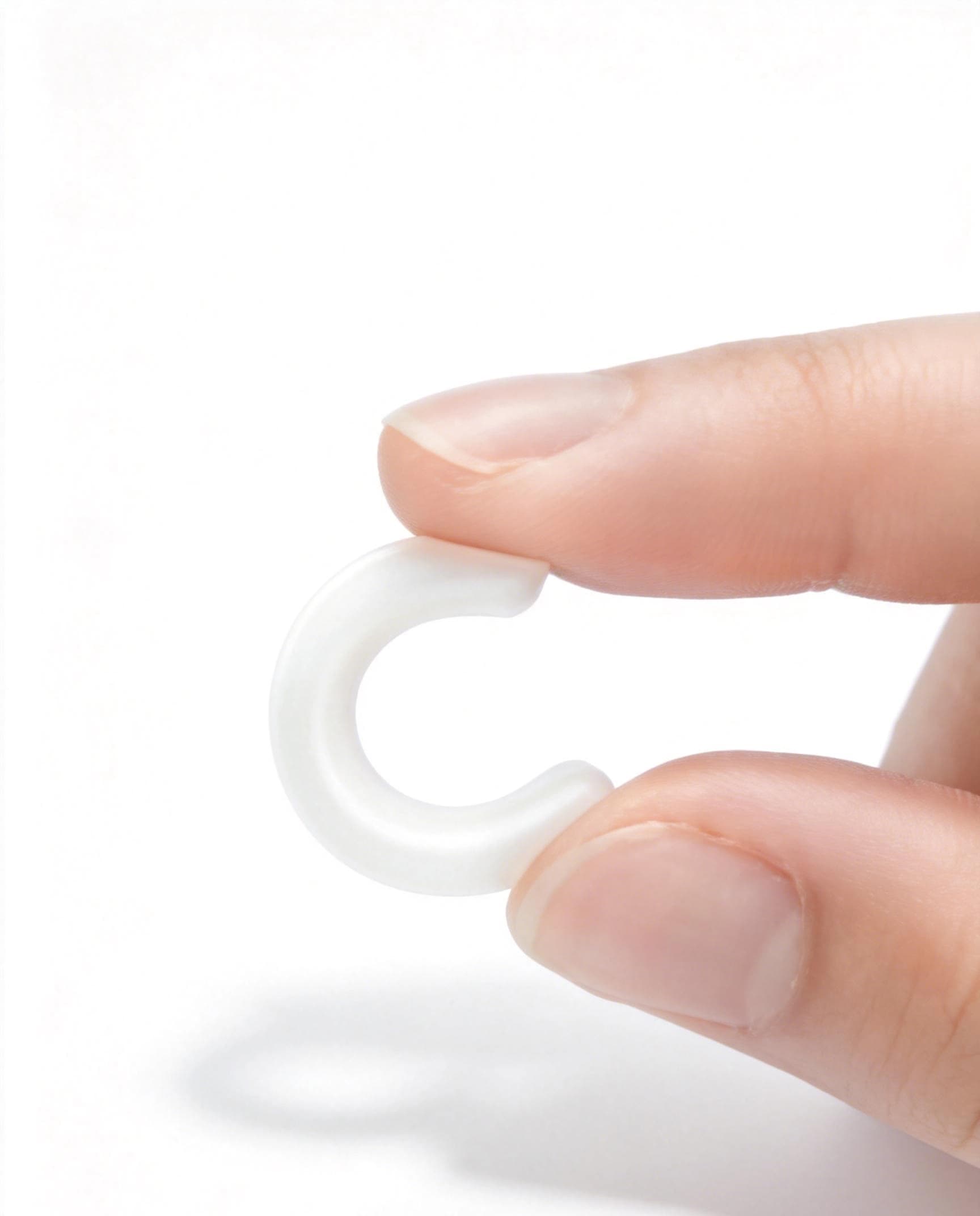 مِكحوَل رموش بمقبض بلاستيكي - زنبرك مشدود معاير