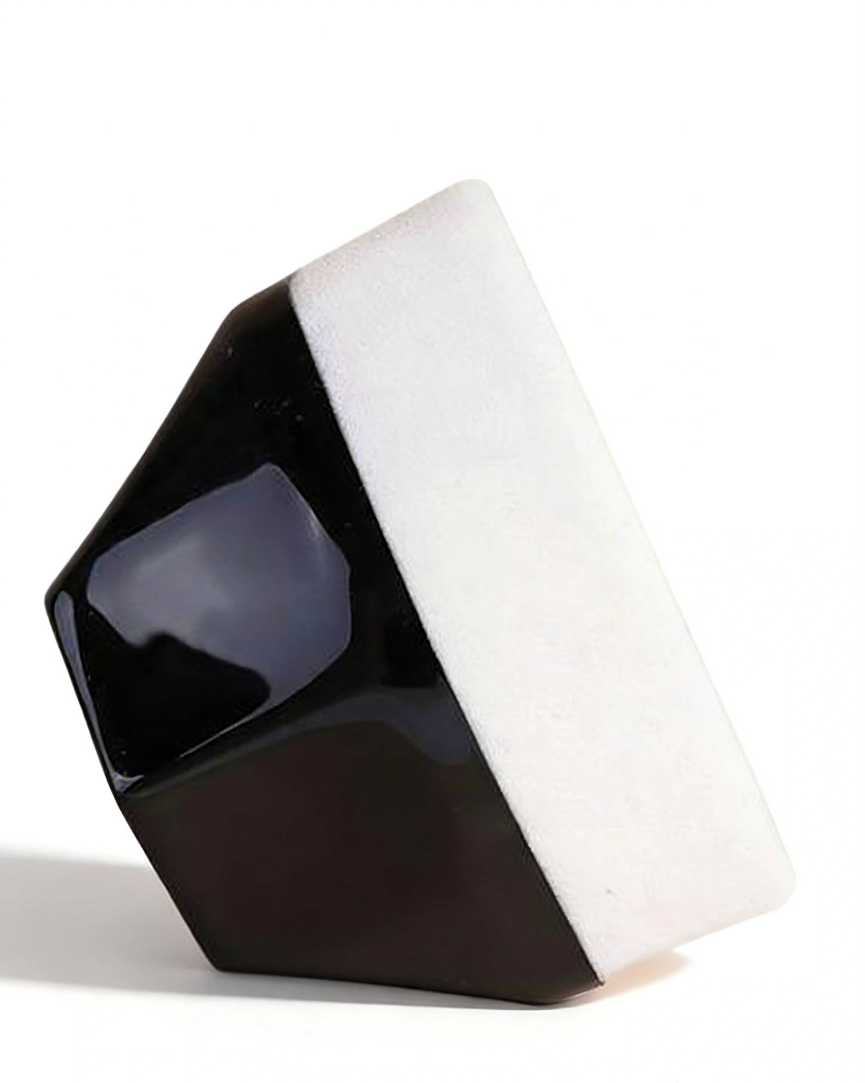 แปรงรองพื้นสีขาว เบอร์ 55 - ไอคอนิก ไดมอนด์ พินช์ กริป